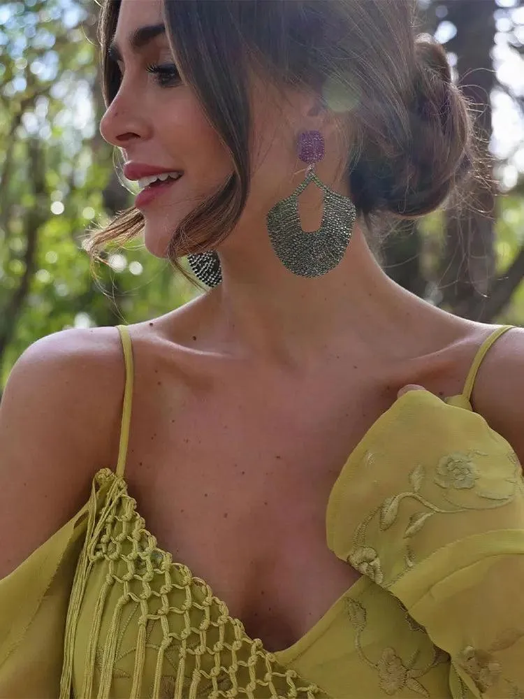 Boho-Chic Embroidered Maxi Dress: Elegant Split Back Style